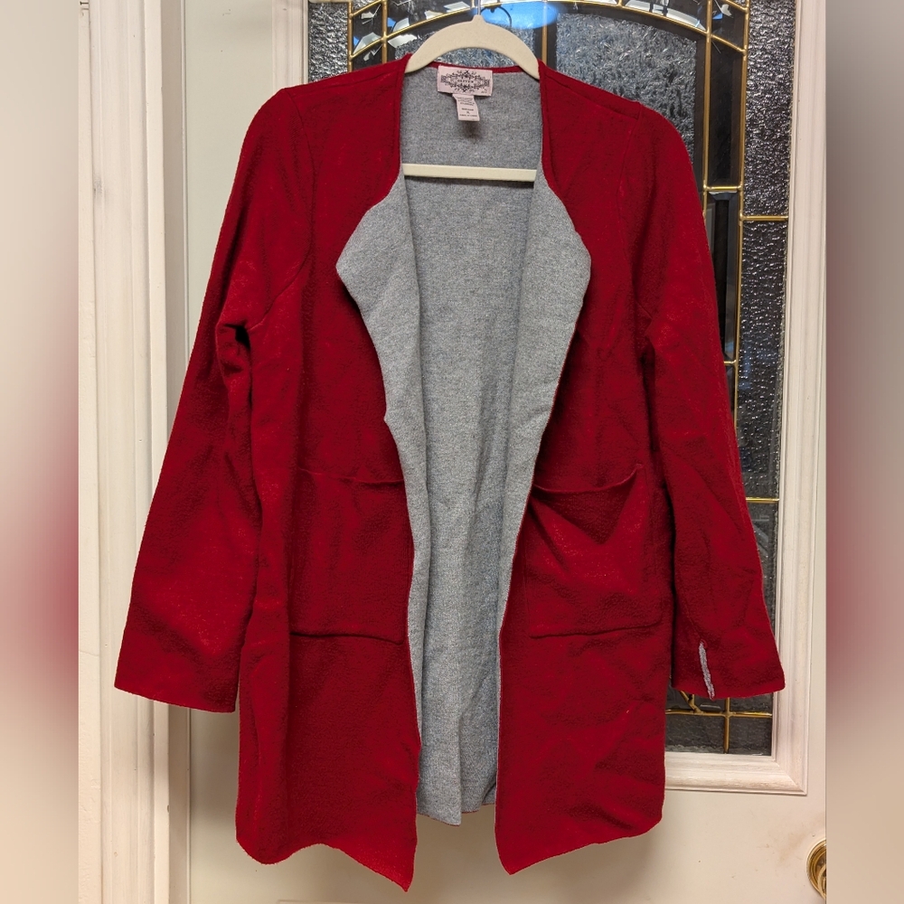 S410, Olivers Red/Gray Cardigan